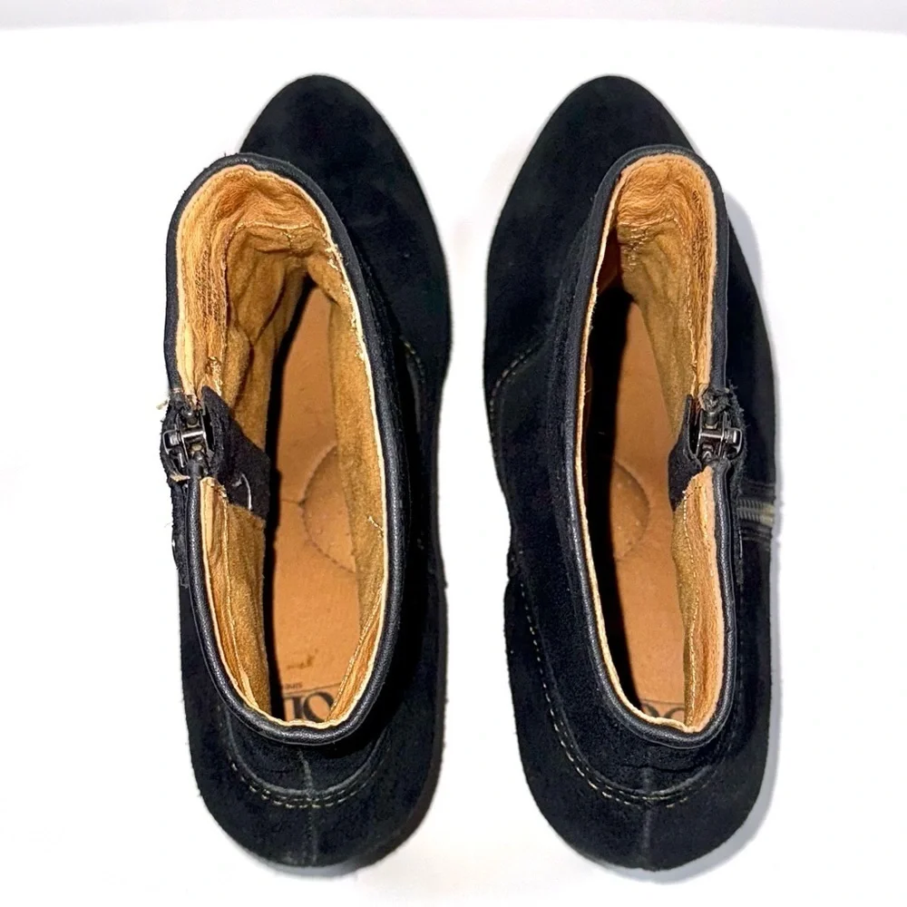 Sofft Black Suede Ankle Booties
